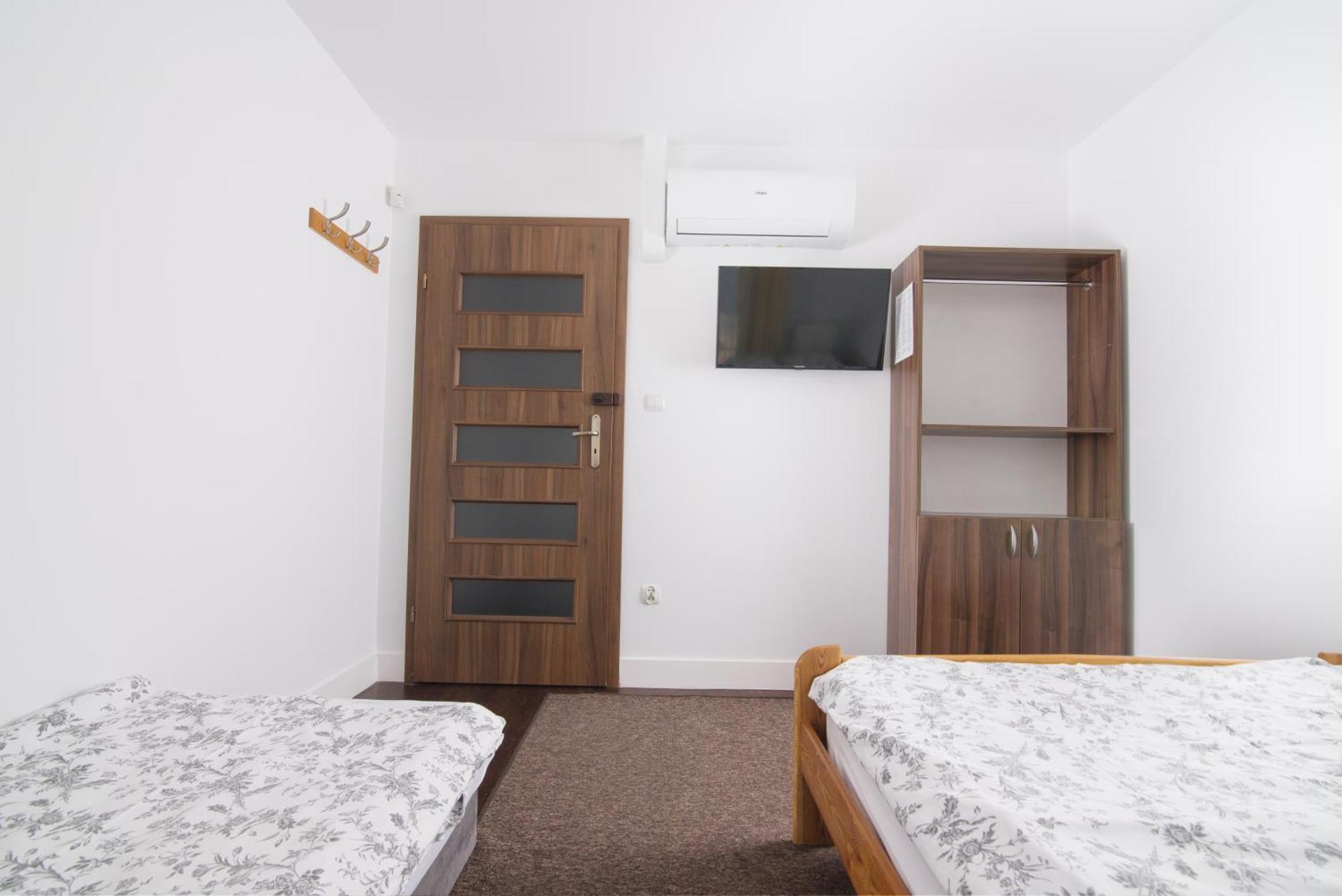 Hubertus Hotel Wola Rzedzinska Room photo