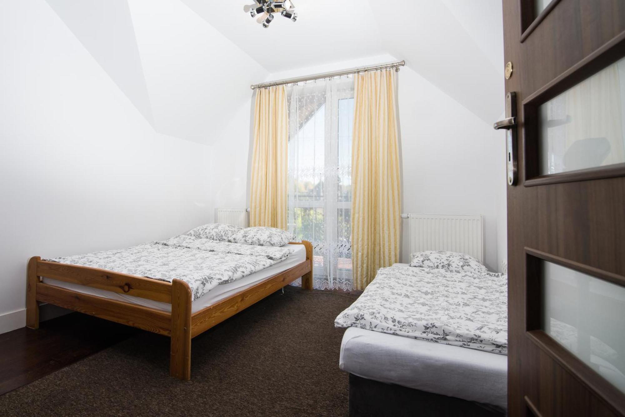 Hubertus Hotel Wola Rzedzinska Room photo